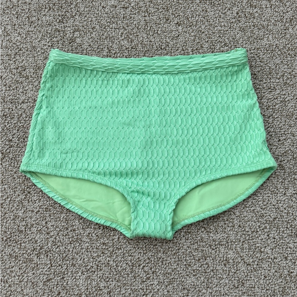 NWOT Seea Flor Bikini Bottom Yerba or Wasabi